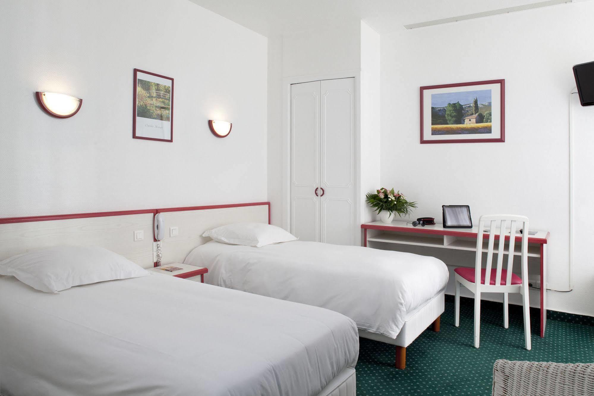 Suzane Hotel